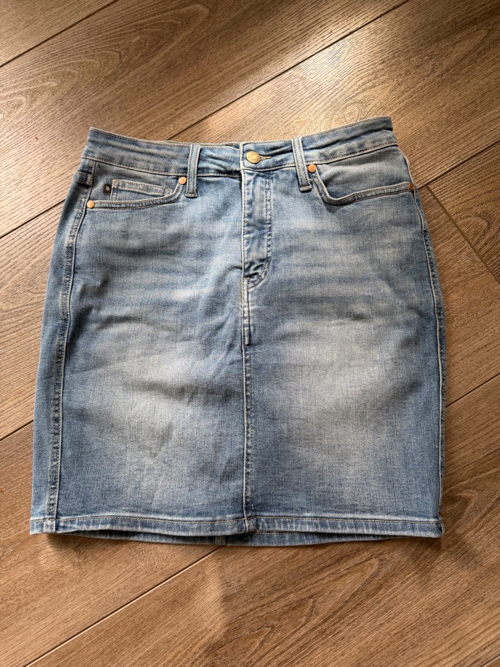 Judy Blue denim skirt